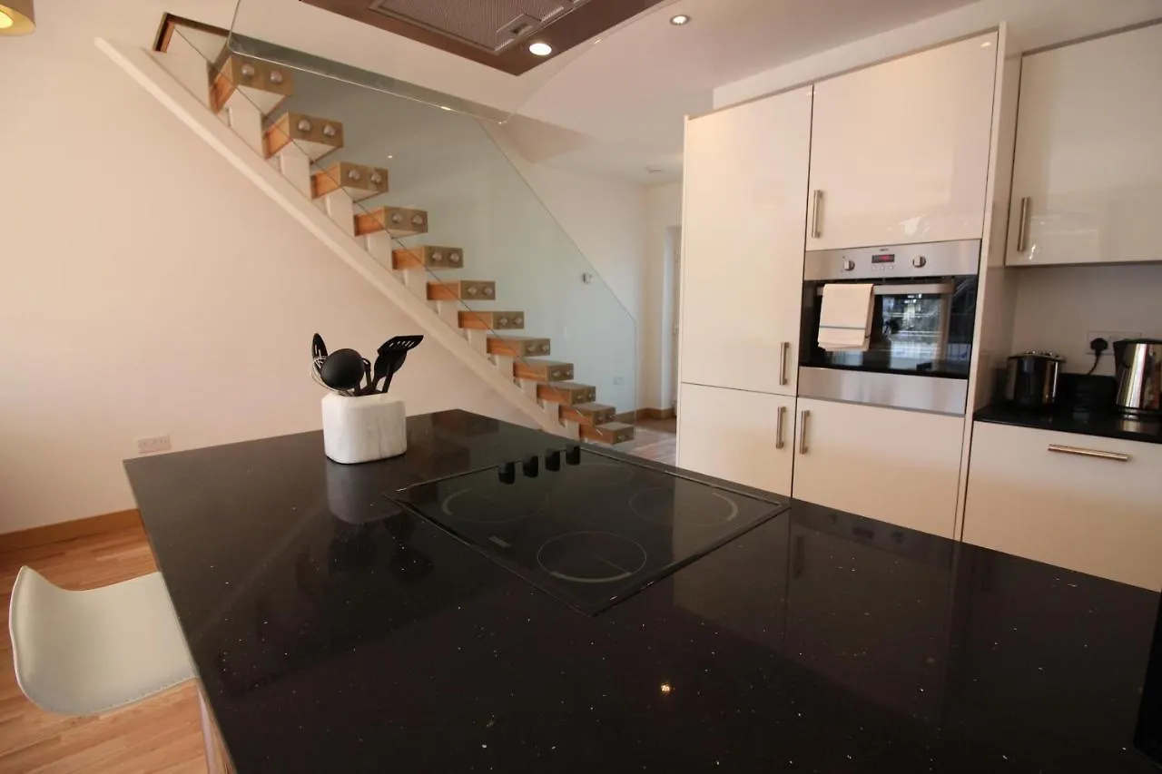 Grand Central Apartments By Payman Club Cambridge