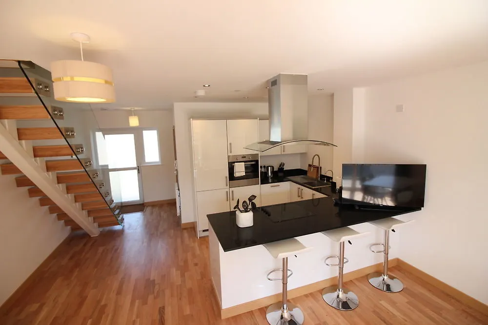 Grand Central Apartments By Payman Club Cambridge
